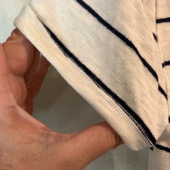 Zara Trafaluc "We Know What to Wear" Stripe Tee – NWT Size Small - Picture 5 of 9